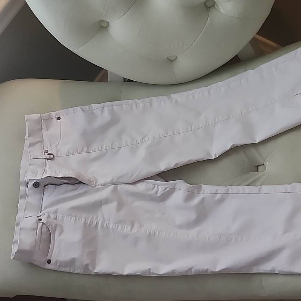 Capris - Picture 5 of 8